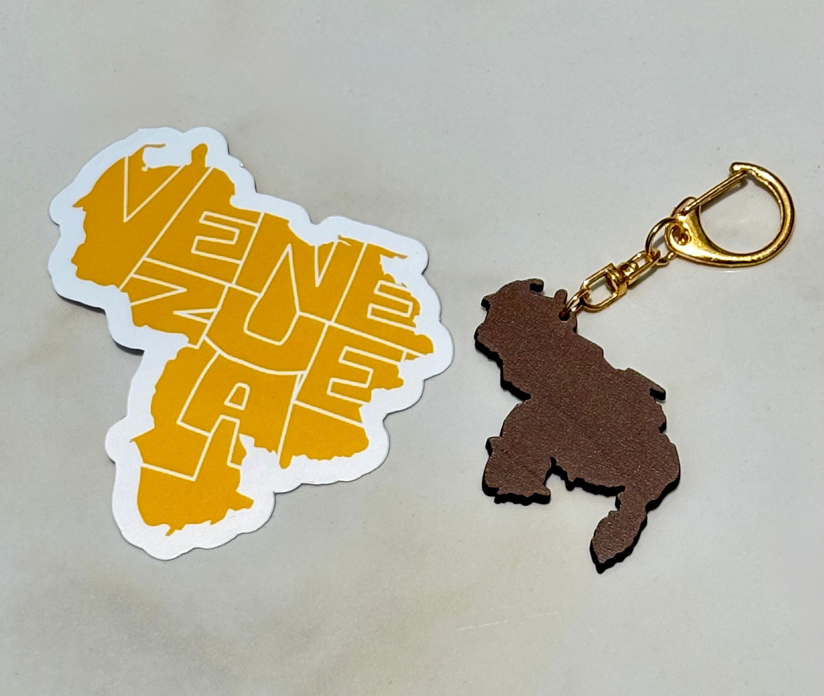 Venezuela Relief Set (Sticker & Keychain)